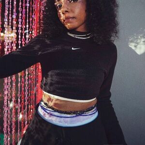 NEW Nike Sportswear Cozy Long Sleeve Crop Top